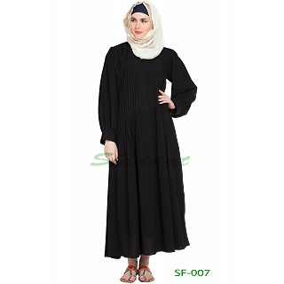 Full neck pleated abaya- Black